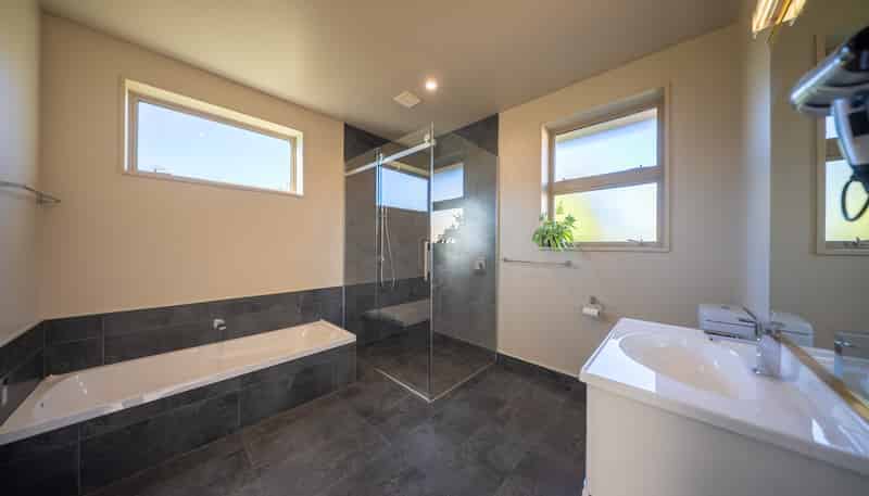 73 Holmwood Road, Manapouri