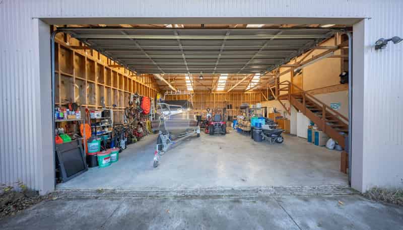 73 Holmwood Road, Manapouri