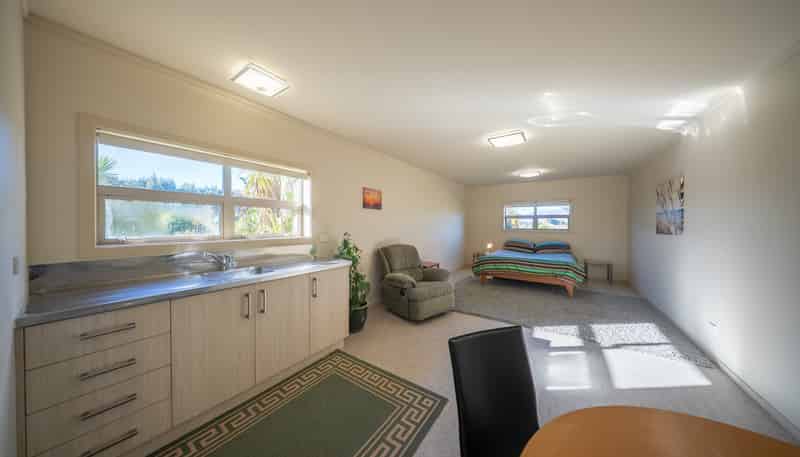 73 Holmwood Road, Manapouri