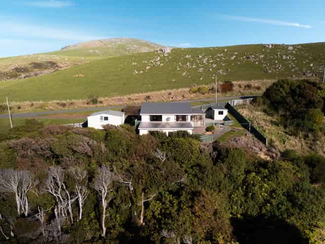 42 & 44 Bungalow Hill Road, Colac Bay