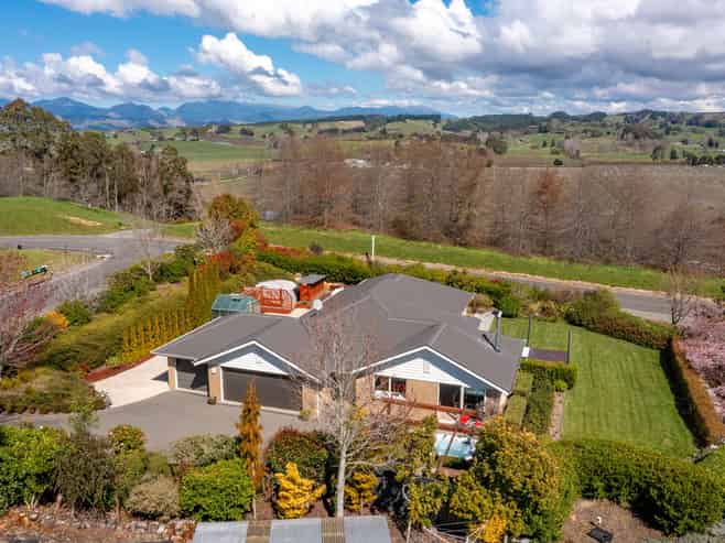 3 Bright Lane, Redwood Valley