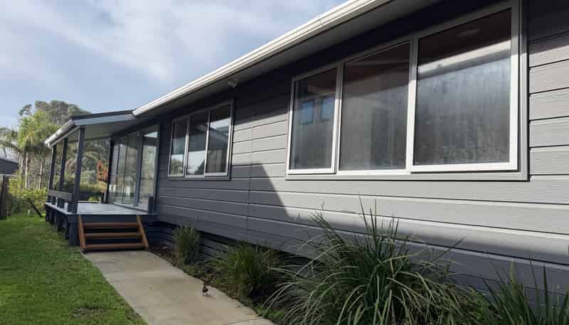 5 Snell Cres, Waihi Beach
