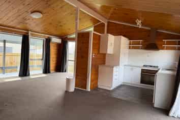 5 Snell Cres, Waihi Beach