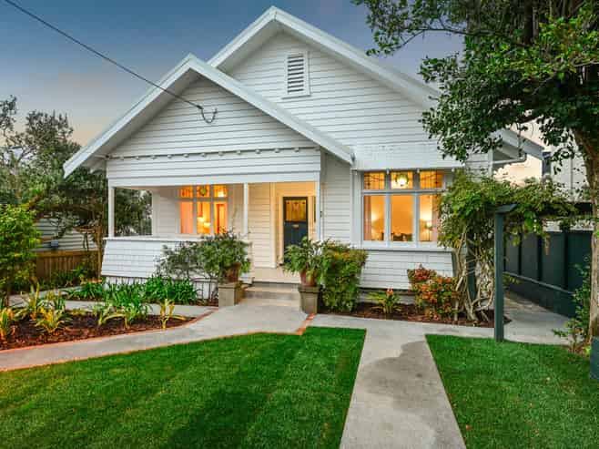 59 Clarence Street, Devonport