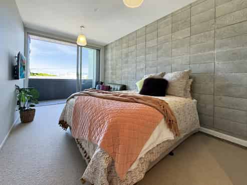 204A/2 Campbell Terrace, Petone
