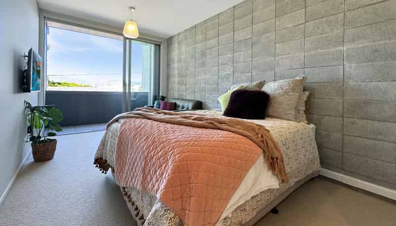 204A/2 Campbell Terrace, Petone