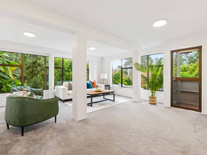 34 Castleton Drive, Mellons Bay