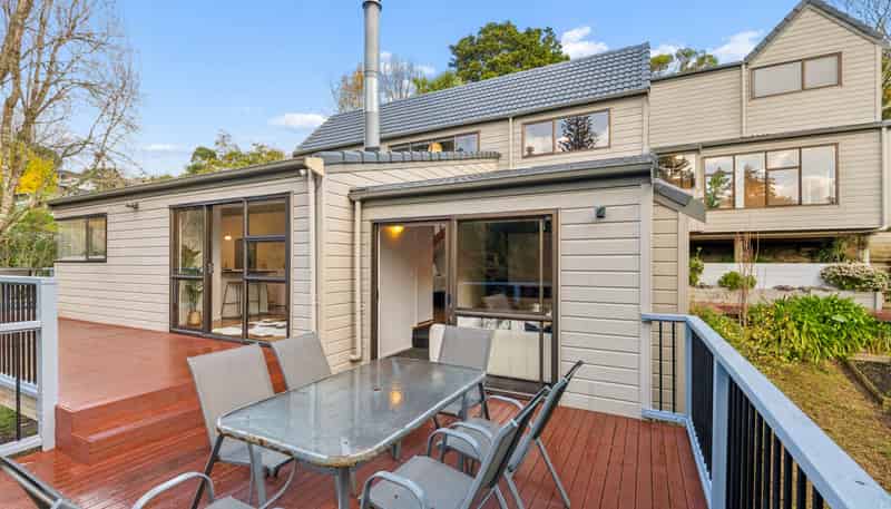 34 Castleton Drive, Mellons Bay