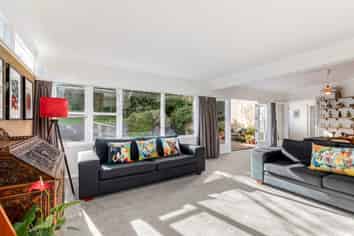 304 Muritai Road, Eastbourne