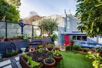 304 Muritai Road, Eastbourne