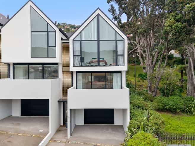 83 Melbourne Road, Island Bay