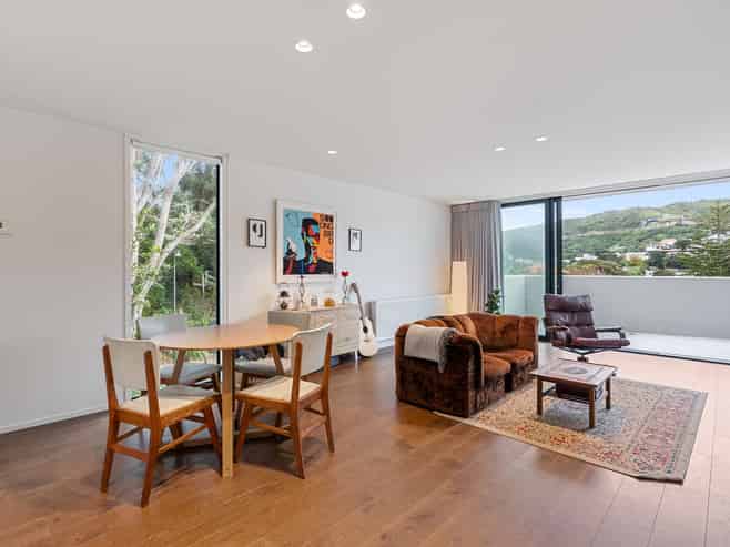 83 Melbourne Road, Island Bay