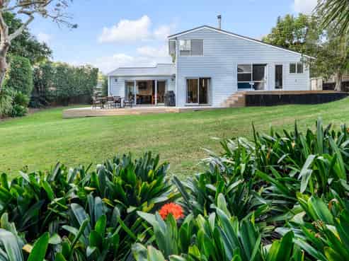 12 Camwell Close, Bucklands Beach