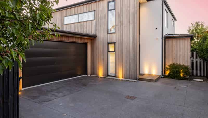 171A Mays Road, Saint Albans