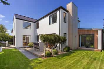 171A Mays Road, Saint Albans