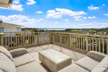 19 Rishworth Avenue, Stanmore Bay