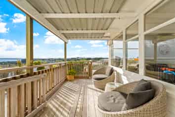 19 Rishworth Avenue, Stanmore Bay