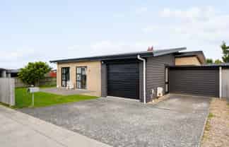 80 Sylvester Crescent, Flagstaff