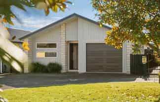 15 Capstan Close, Pyes Pa