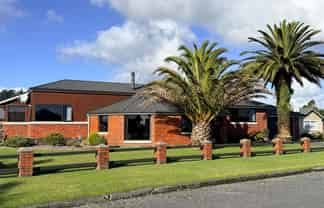  12 Keith Road, Paroa