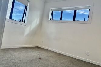 Spacious 3-Bedroom Townhouse - Fler