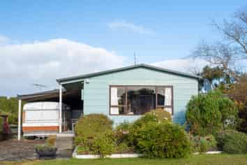 3 Kowhai Street, KAKA POINT