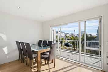 2/31 Poulson Street, Addington