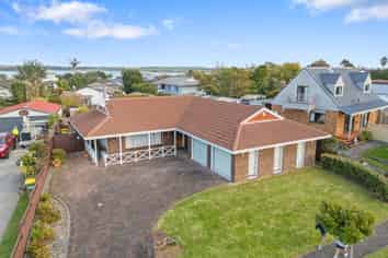 12 Hadley Wood Drive, Wattle Downs
