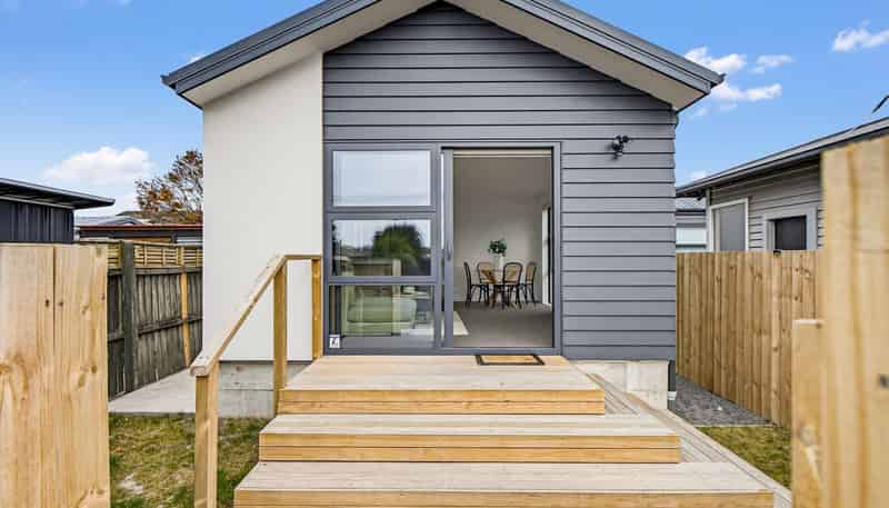 18 Matlock Street, Woolston