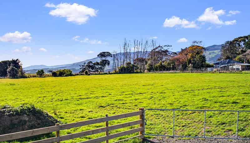11 Grove Road, Ashhurst