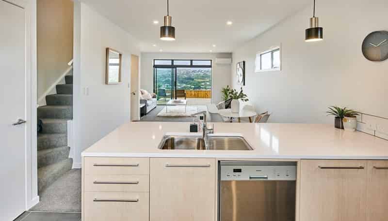 17/30 Monowai Road, Johnsonville