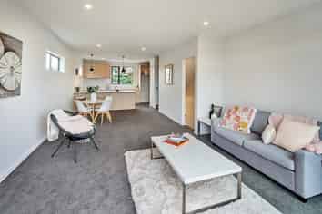 17/30 Monowai Road, Johnsonville
