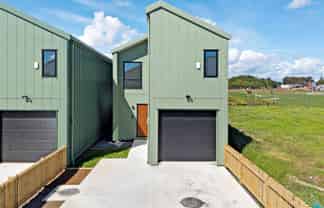 21 Karaka Village Parade, Papakura