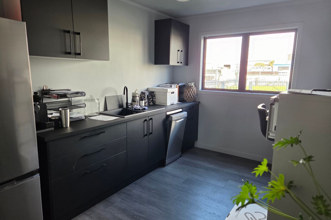 Premium Warehouse, Office & Yard - Więcej