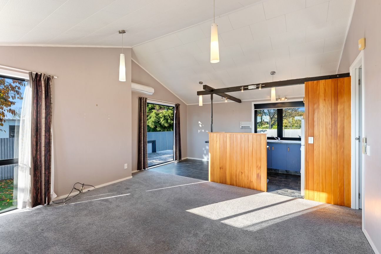 Comfortable Living with Great Garaging - Prikaz 5