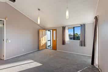 5 Broadbelt Grove, Levin