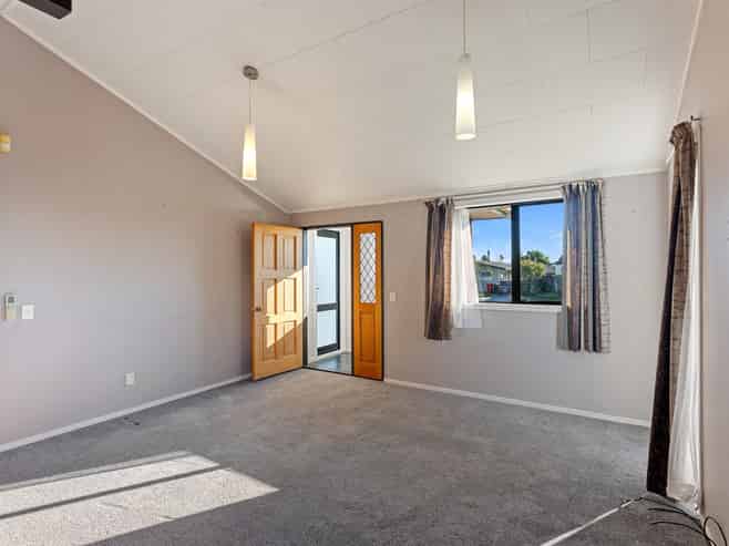 5 Broadbelt Grove, Levin