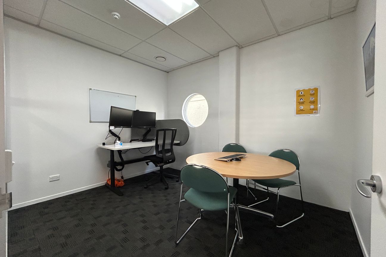 Top Floor with Modern Fit Out - Ansicht 4