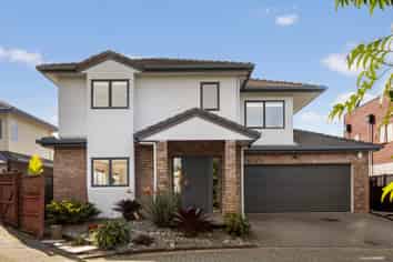 7/11 Harrison Road, Mount Wellington