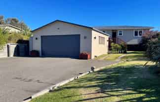 26 Ashwell Drive, Port Waikato