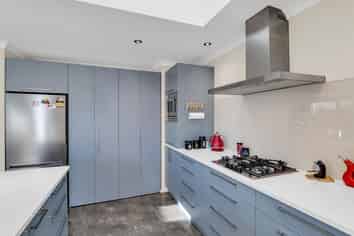 38 Middle Road, Allenton