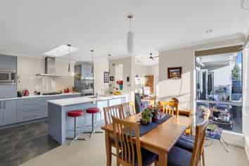 38 Middle Road, Allenton