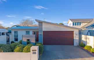 38 Middle Road, Allenton