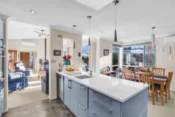 38 Middle Road, Allenton