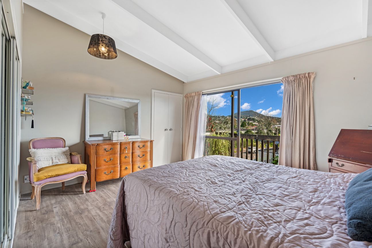 More Than Meets the Eye - Just $399,000! - Bild 5