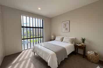 15b Molley Green Place, Mount Roskill