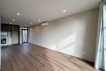 15c Molley Green Place, Mount Roskill