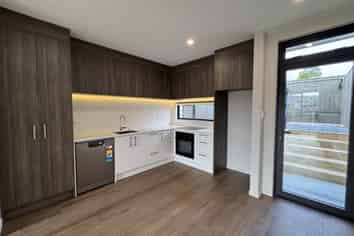 15c Molley Green Place, Mount Roskill