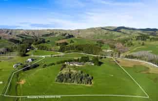 143 Pond Road, Raglan