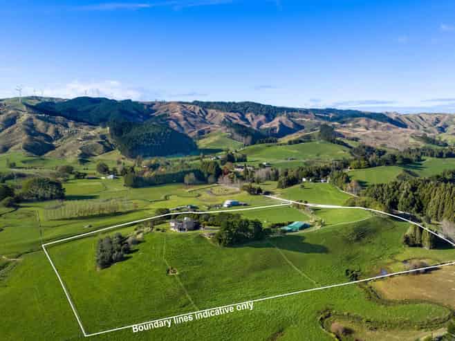 143 Pond Road, Raglan